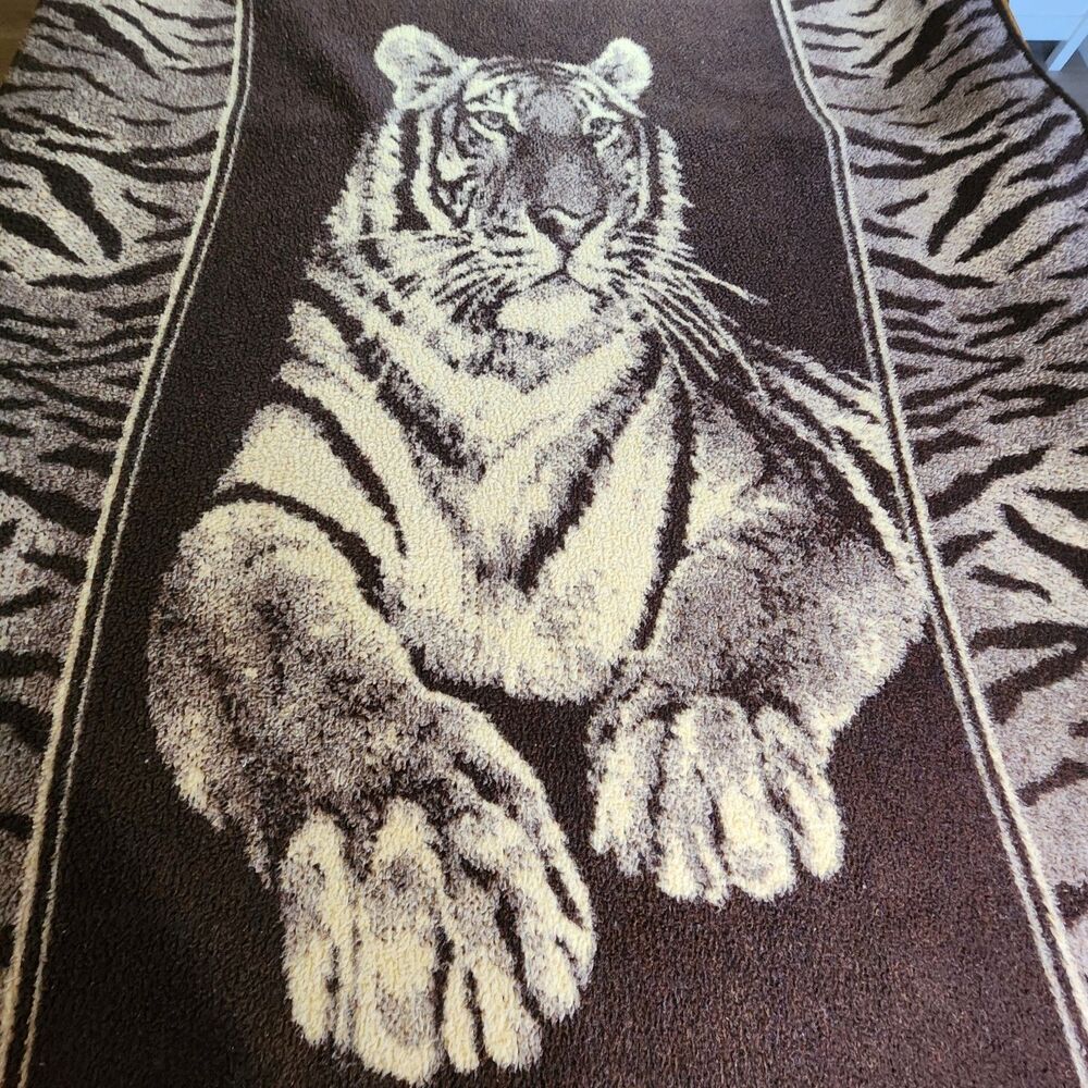 VTG Revert Tiger Blanket Throw Reversible Brown Tan Acrylic MADE IN SPAIN 79x54